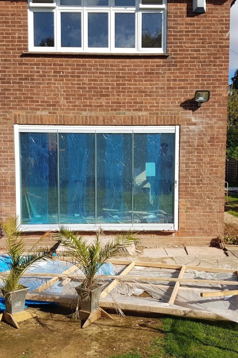 Frameless doors to detached house