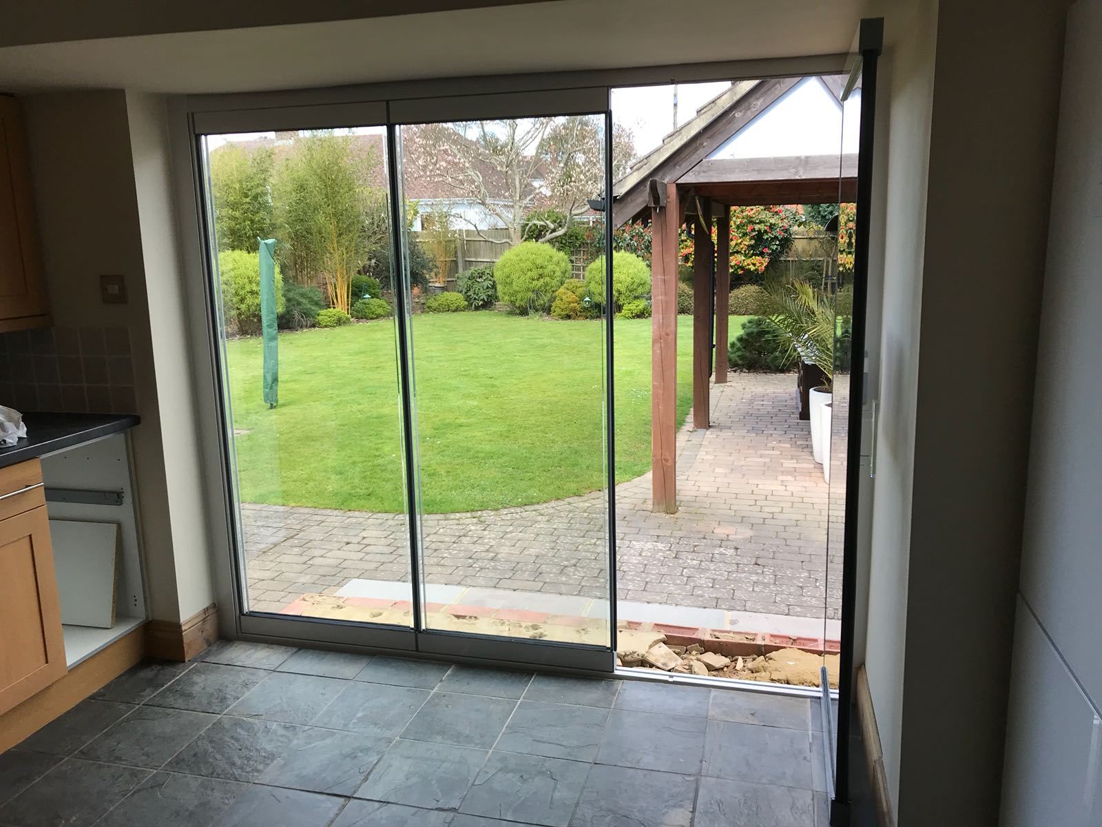 Hampshire 3 panel glass curtains | Frameless Glass Bi Fold Doors ...