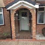 Cambridgeshire, frameless curved porch door