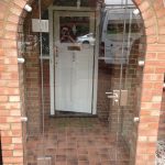 Cambridgeshire, frameless curved porch door